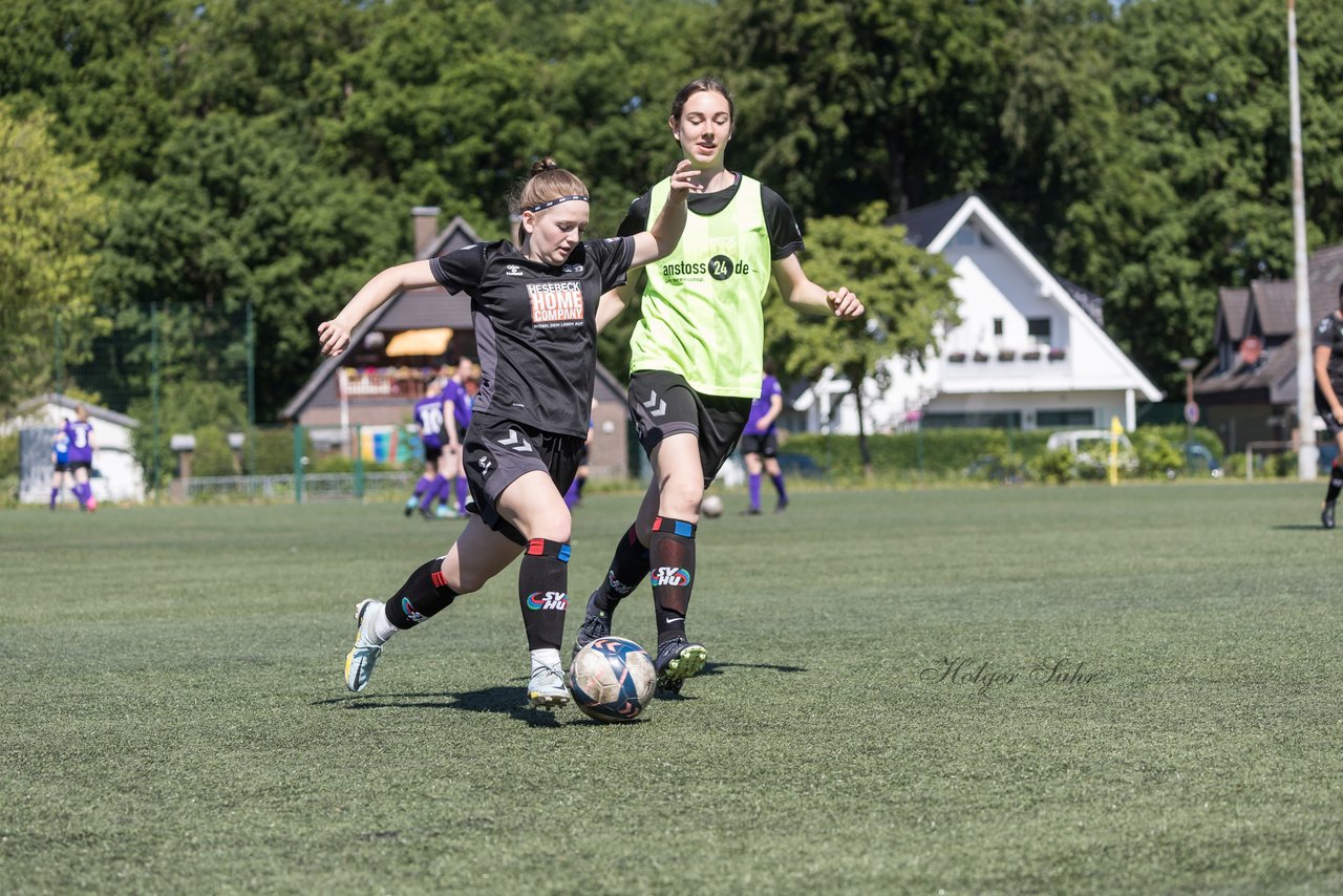 Bild 51 - wBJ SV Henstedt Ulzburg - TuS Rotenhof : Ergebnis: 12:0